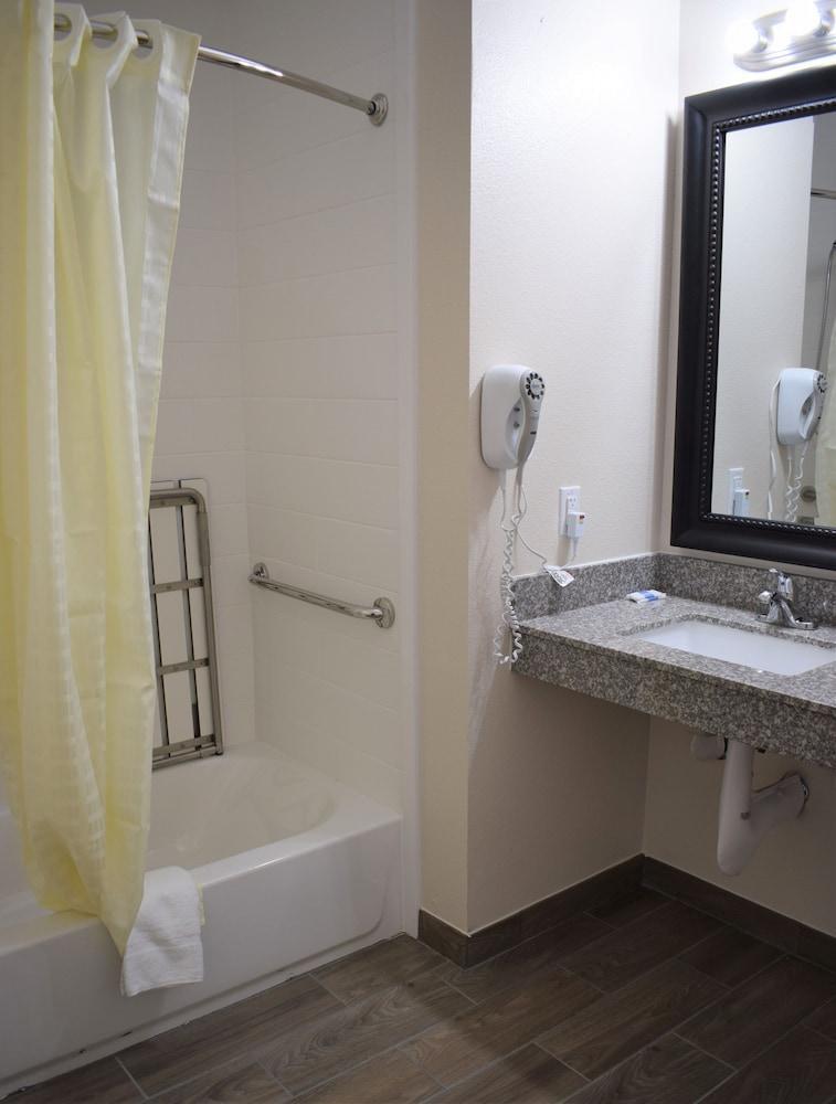 Texas Bungalows Hotel & Suites Austin Exterior photo