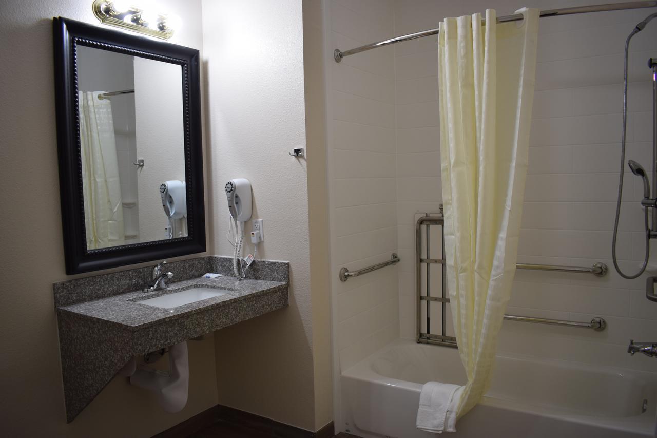 Texas Bungalows Hotel & Suites Austin Exterior photo